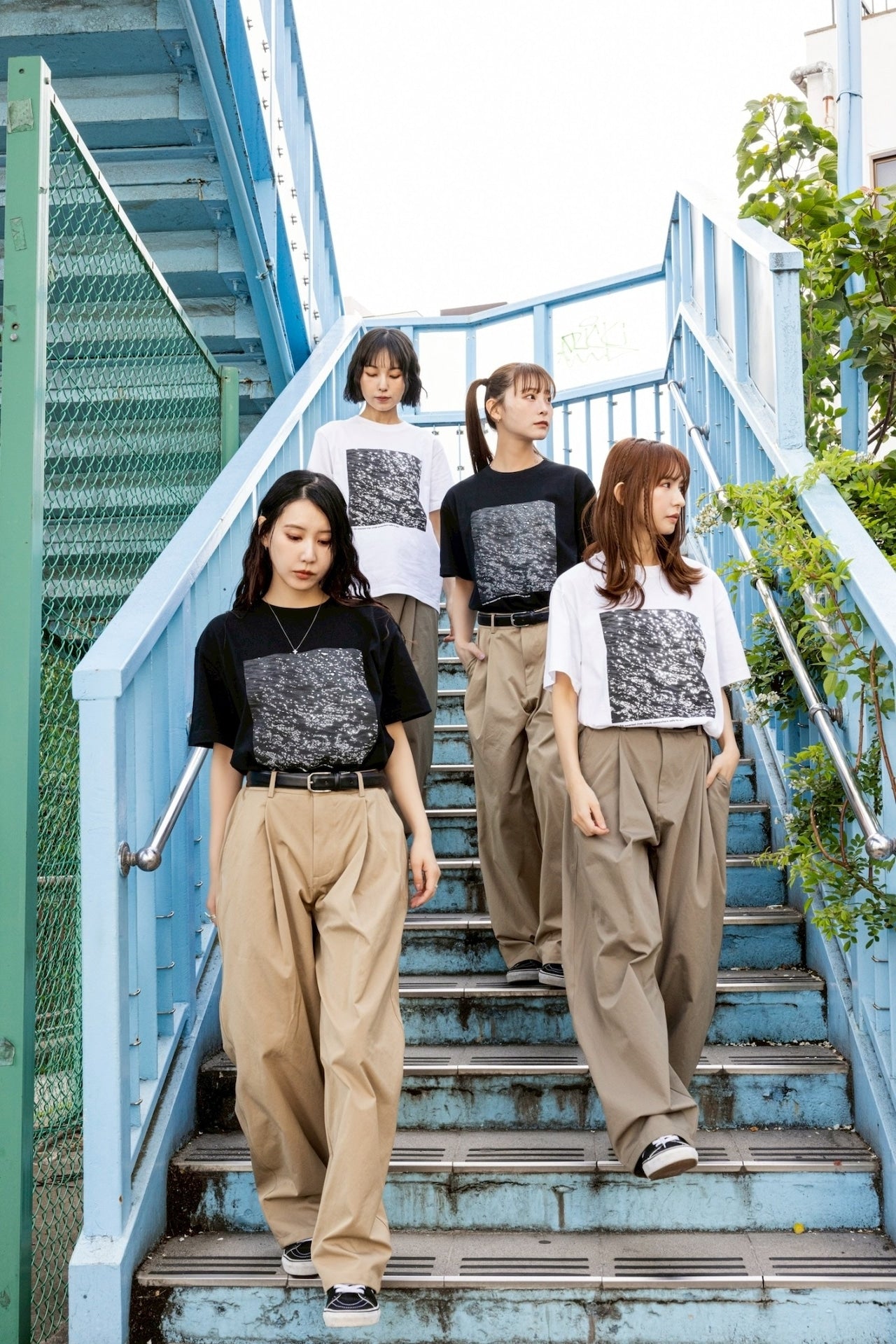 FEEDBACK River Photo Print T-shirt BLACK
