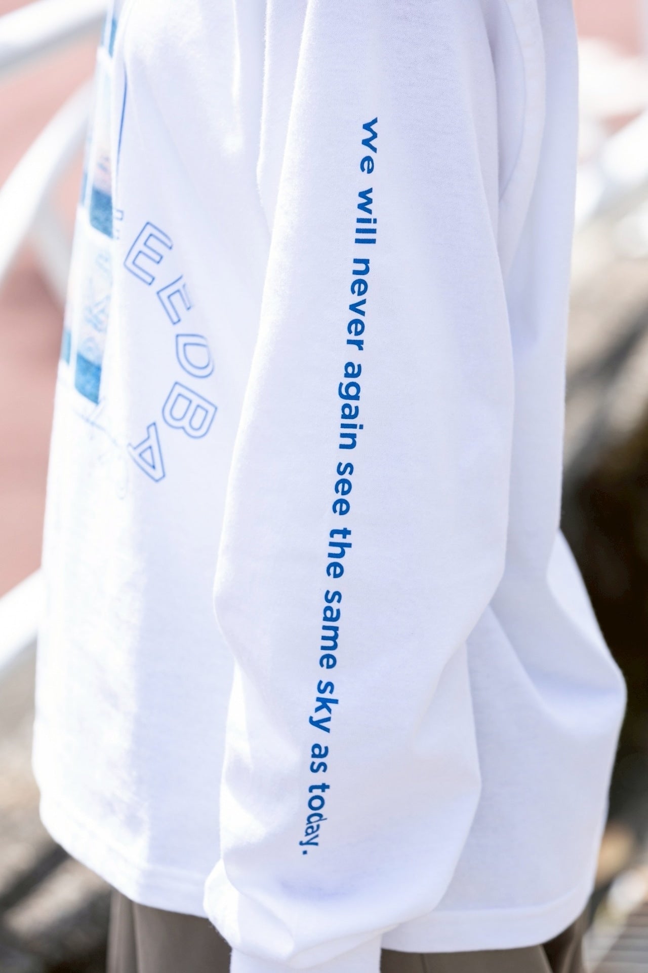 FEEDBACK Sky Photo Print Long Sleeve T-shirt WHITE